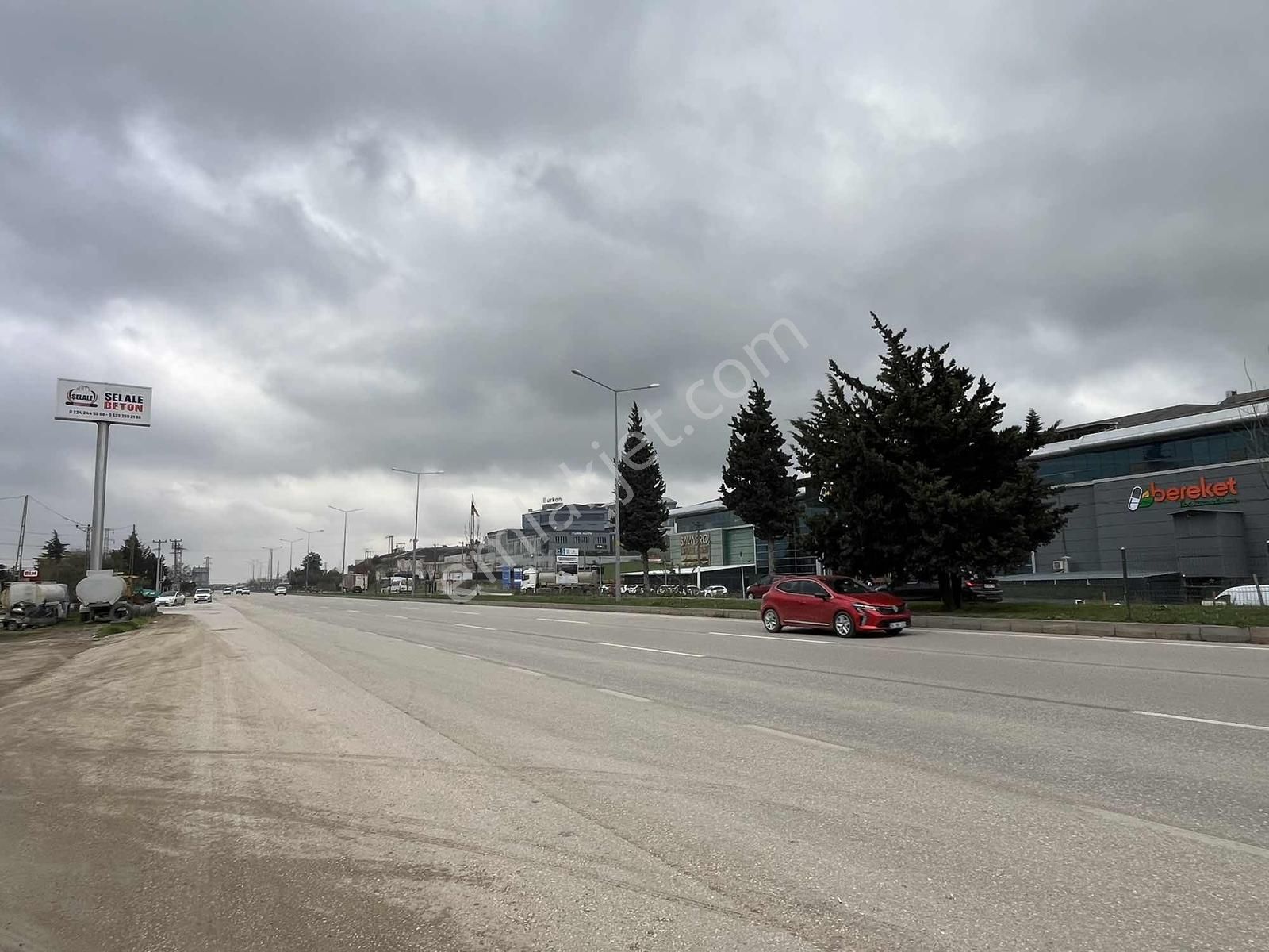 İzmir Yolu Üzerinde Geniş Otopark Alanına Sahip Kiralık Ofis - Görsel 11