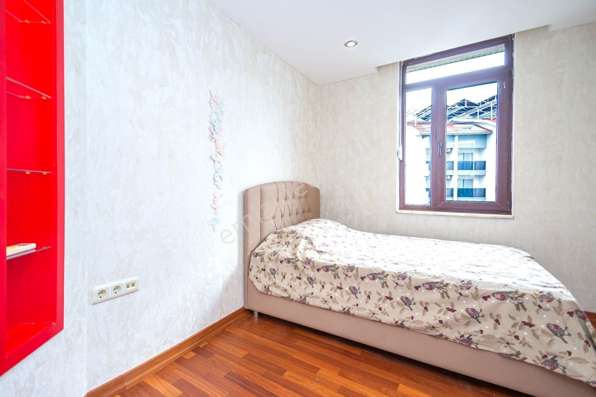 Alanya / Oba İkamete Uygun Denize Sıfır 3+1 Daire - Görsel 19