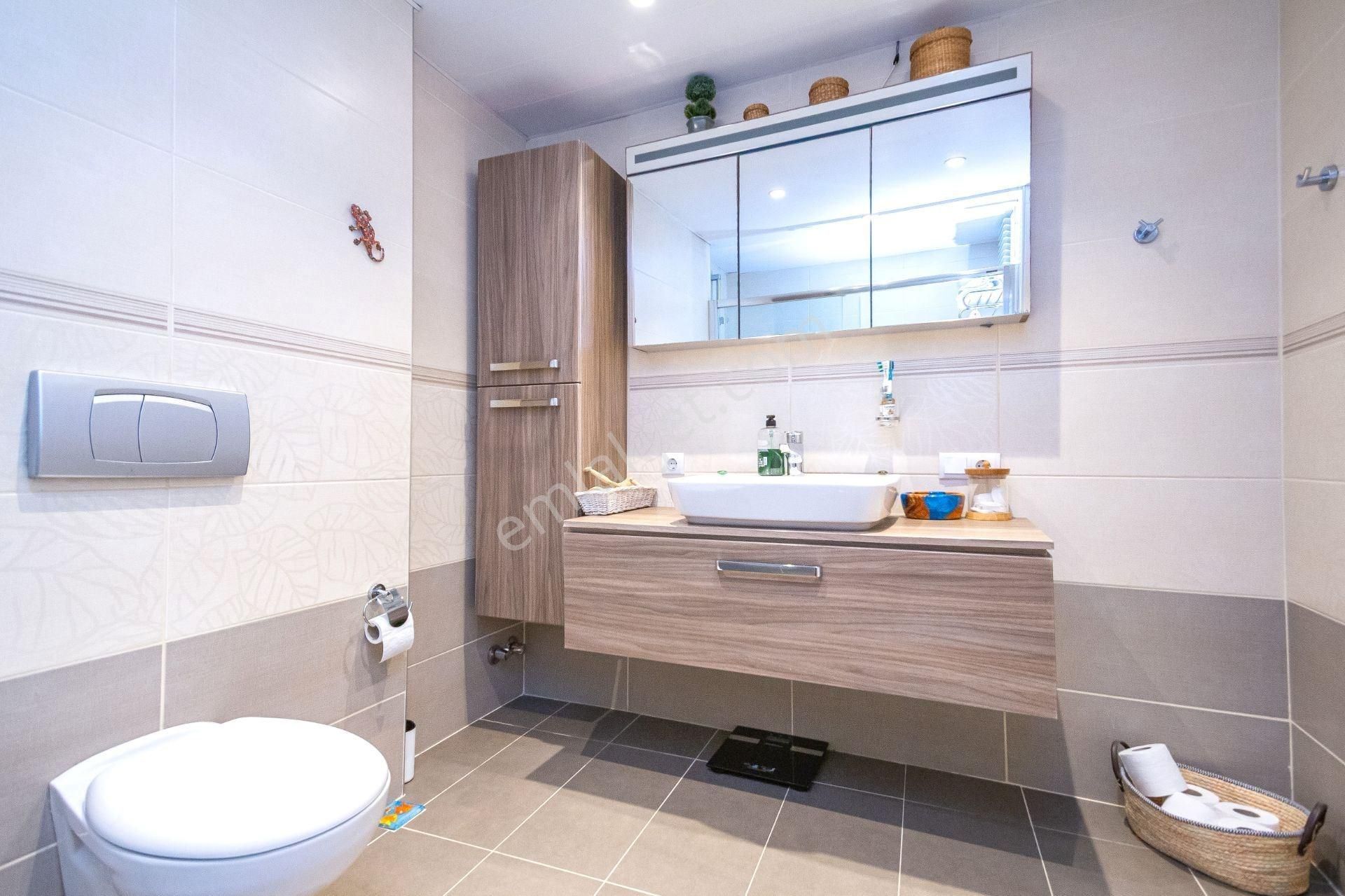 Alanya / Oba İkamete Uygun Denize Sıfır 3+1 Daire - Görsel 20