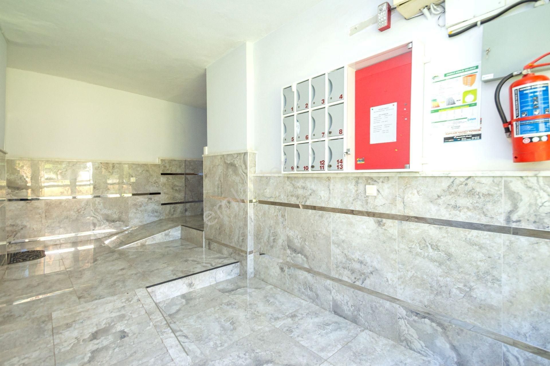 Alanya / Oba İkamete Uygun Denize Sıfır 3+1 Daire - Görsel 22