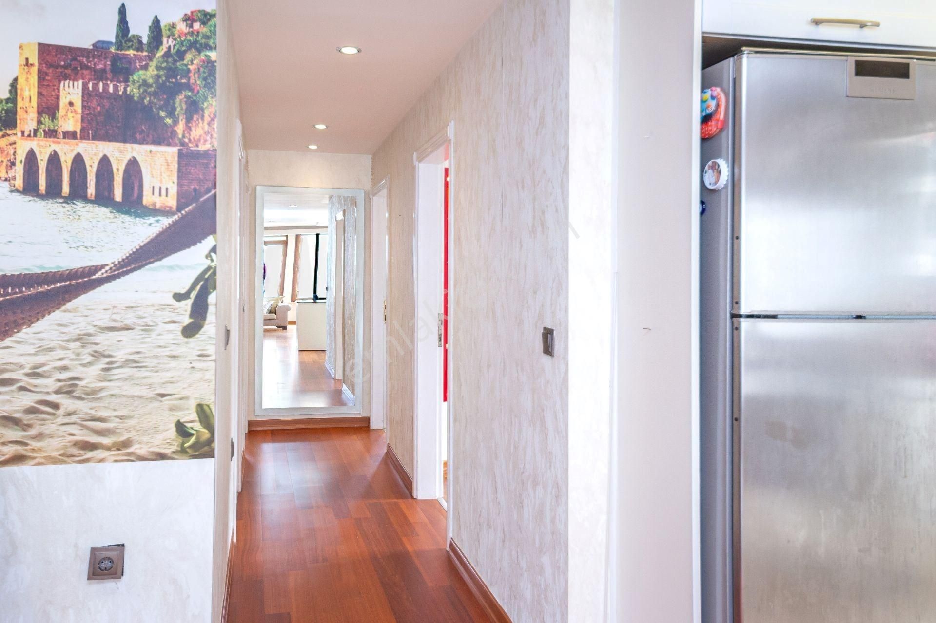 Alanya / Oba İkamete Uygun Denize Sıfır 3+1 Daire - Görsel 11