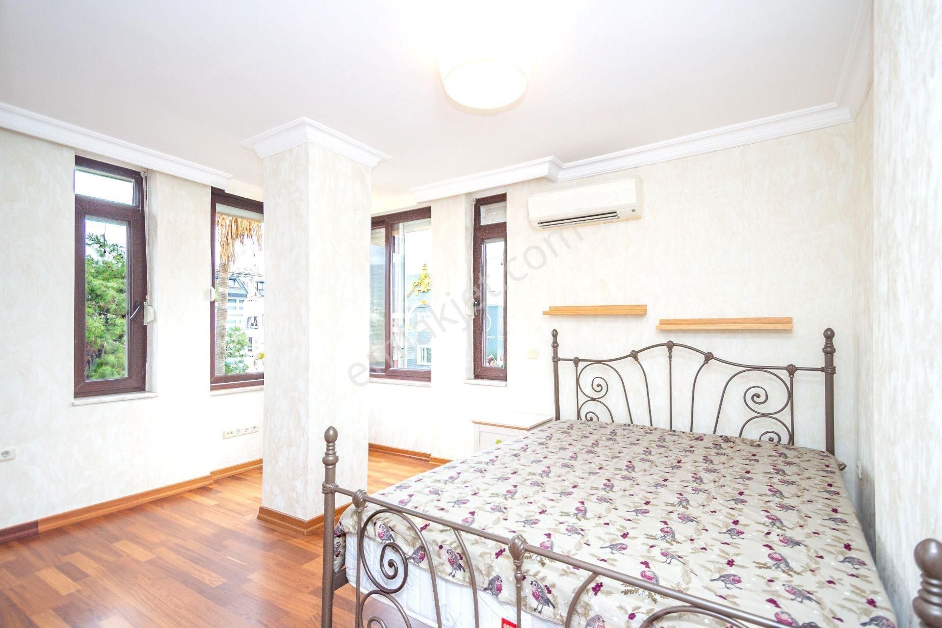 Alanya / Oba İkamete Uygun Denize Sıfır 3+1 Daire - Görsel 14