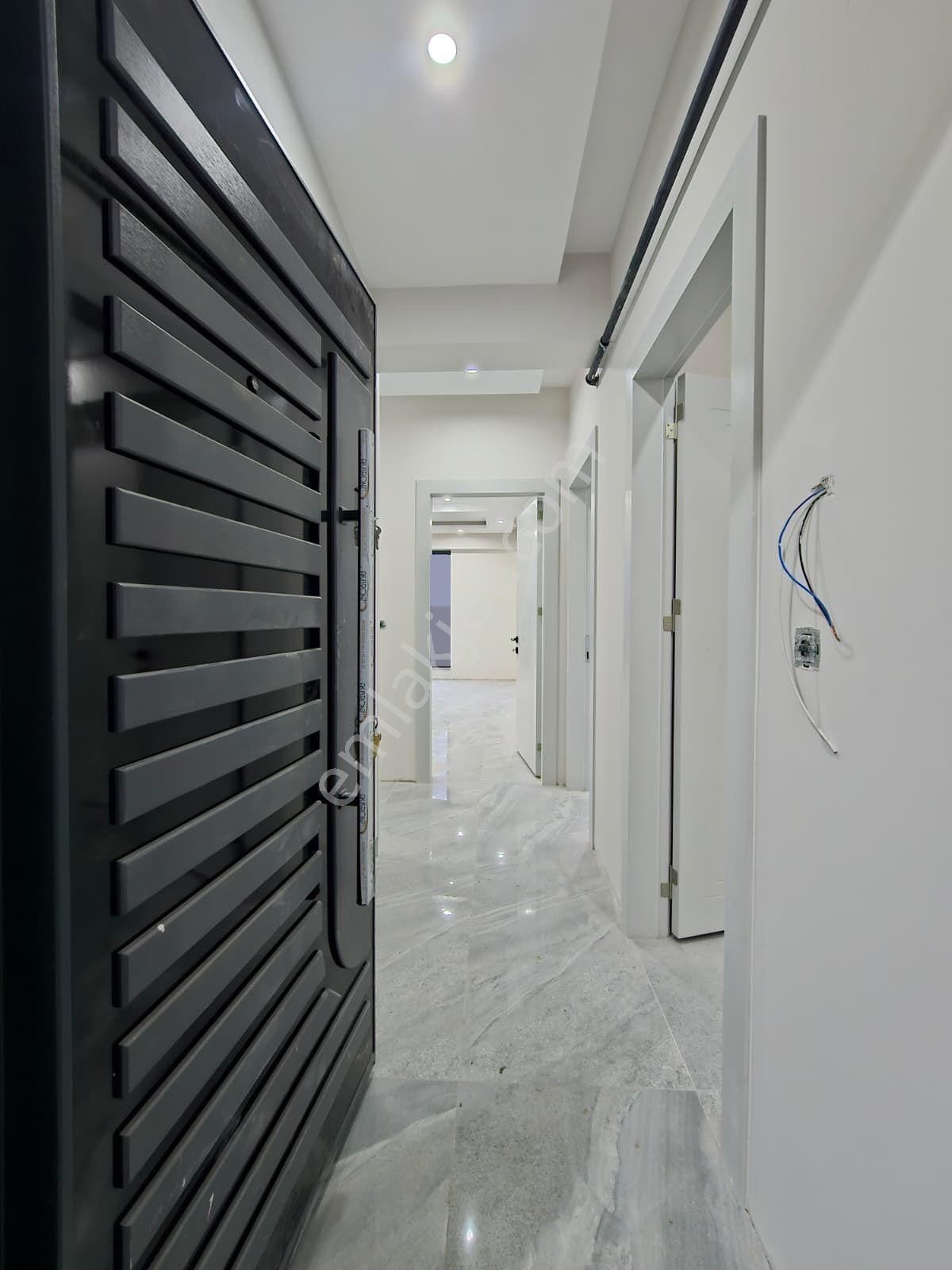 Denizli Şemikler'de Cadde Üstü Site İçinde 3+1 Ebeveyn Banyolu Satılık Lüks Daireler - Görsel 25