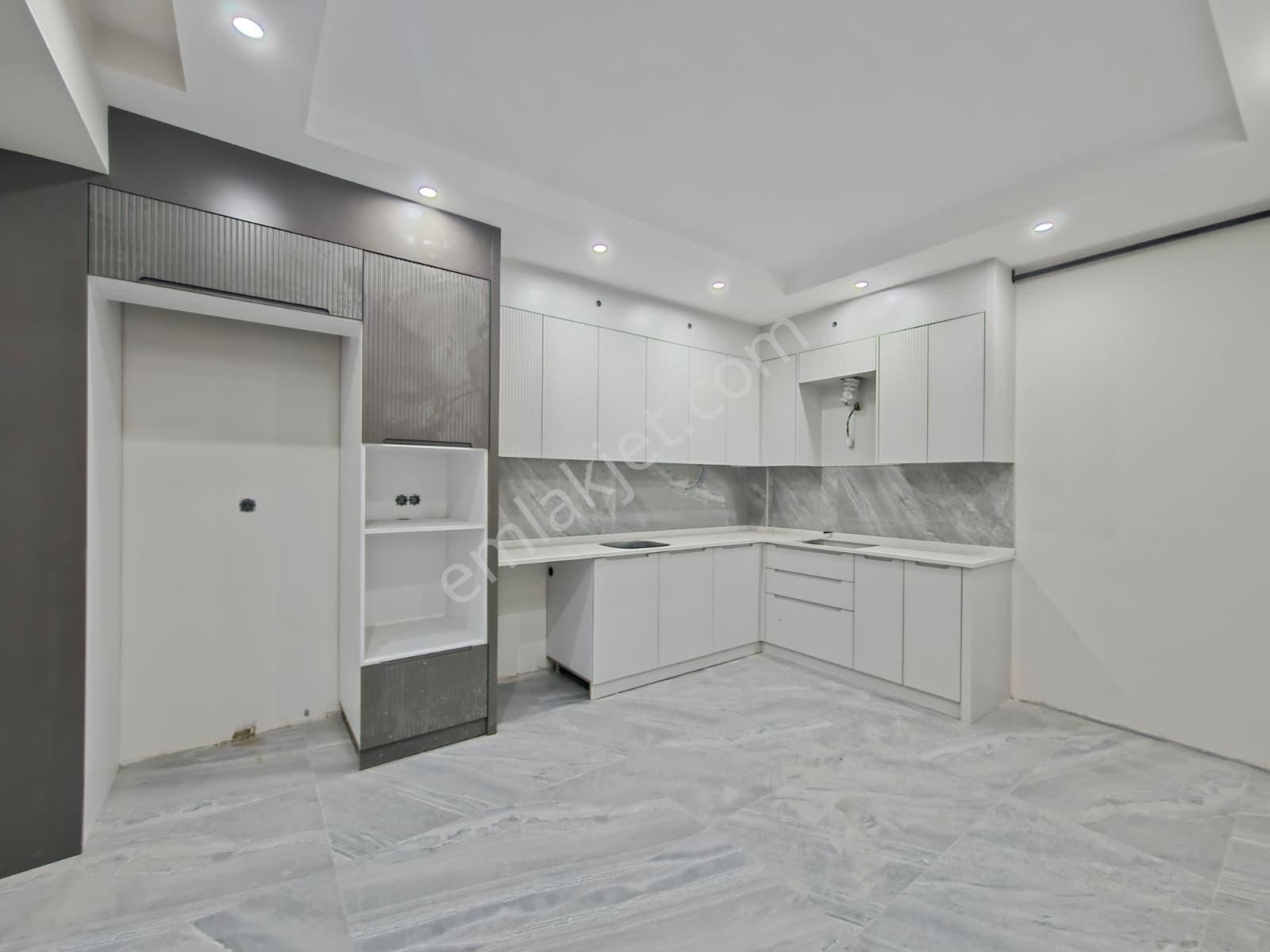 Denizli Şemikler'de Cadde Üstü Site İçinde 3+1 Ebeveyn Banyolu Satılık Lüks Daireler