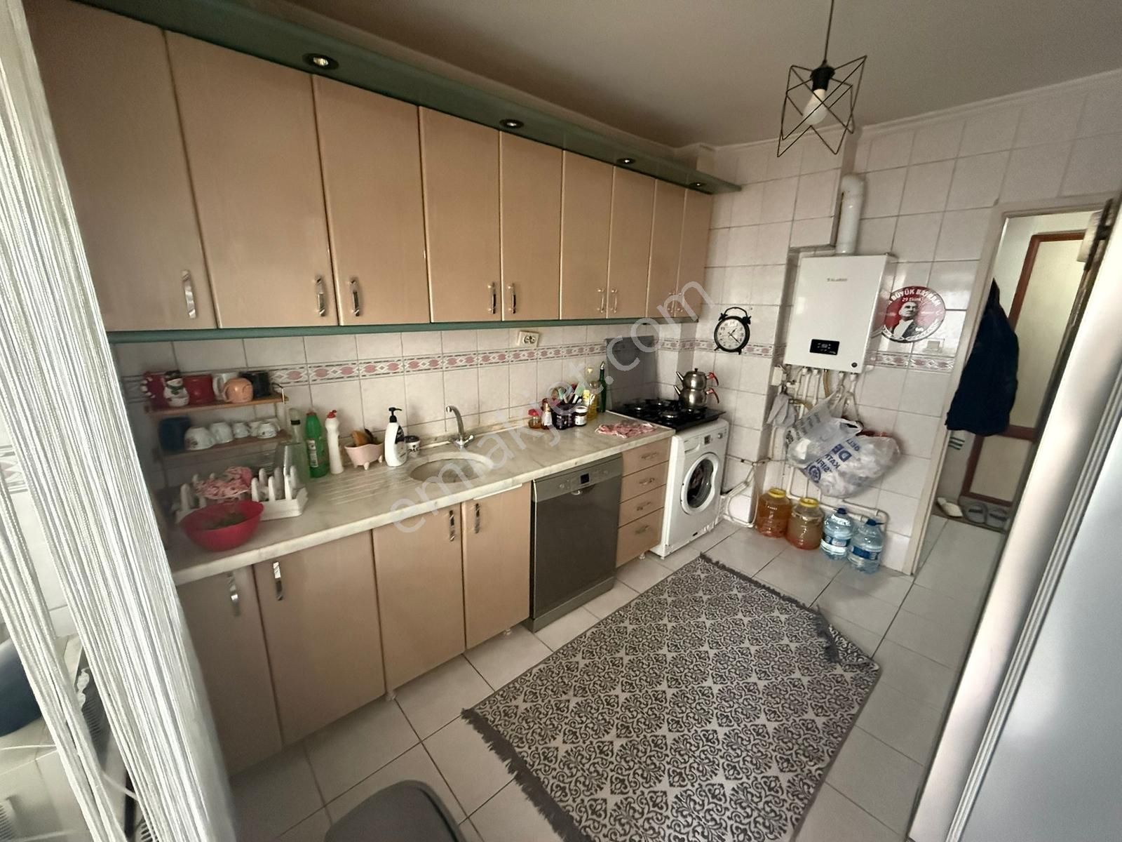 Rıza Acar'dan İlkyerleşim Mahallesi Kumsal 90 Sitesinde Üst Kat - Görsel 2