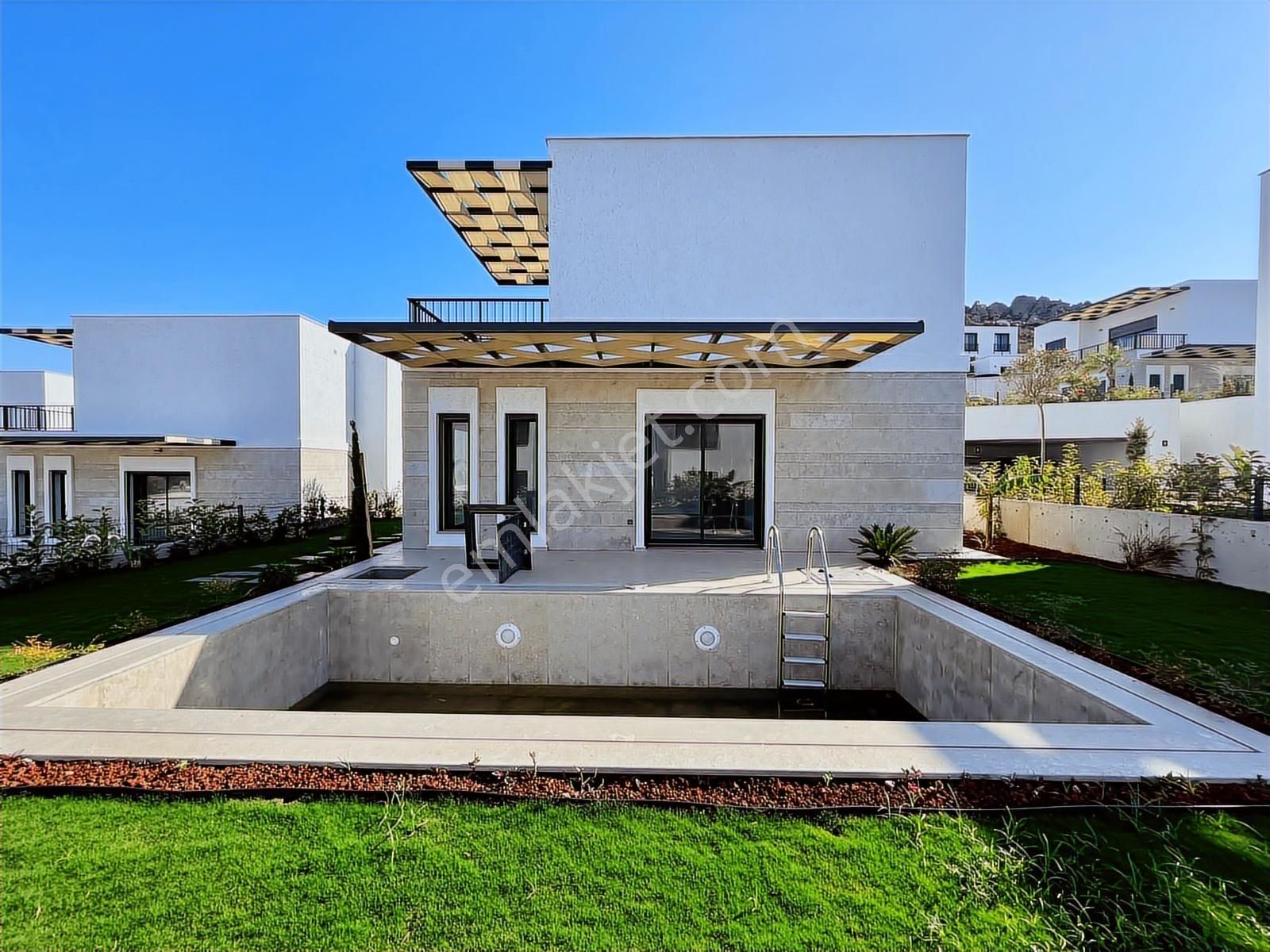 Bodrum Ortakentte Doğa & Deniz Manzaralı Özel Havuzlu 3+1 Villa - Görsel 3