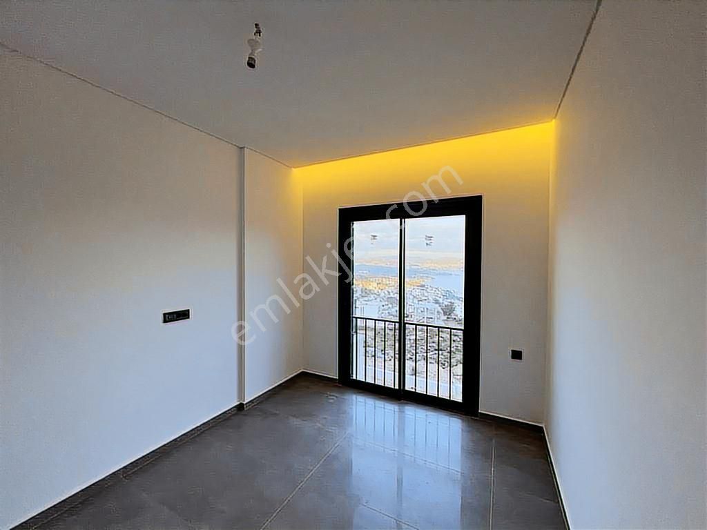 Bodrum Ortakentte Doğa & Deniz Manzaralı Özel Havuzlu 3+1 Villa - Görsel 11