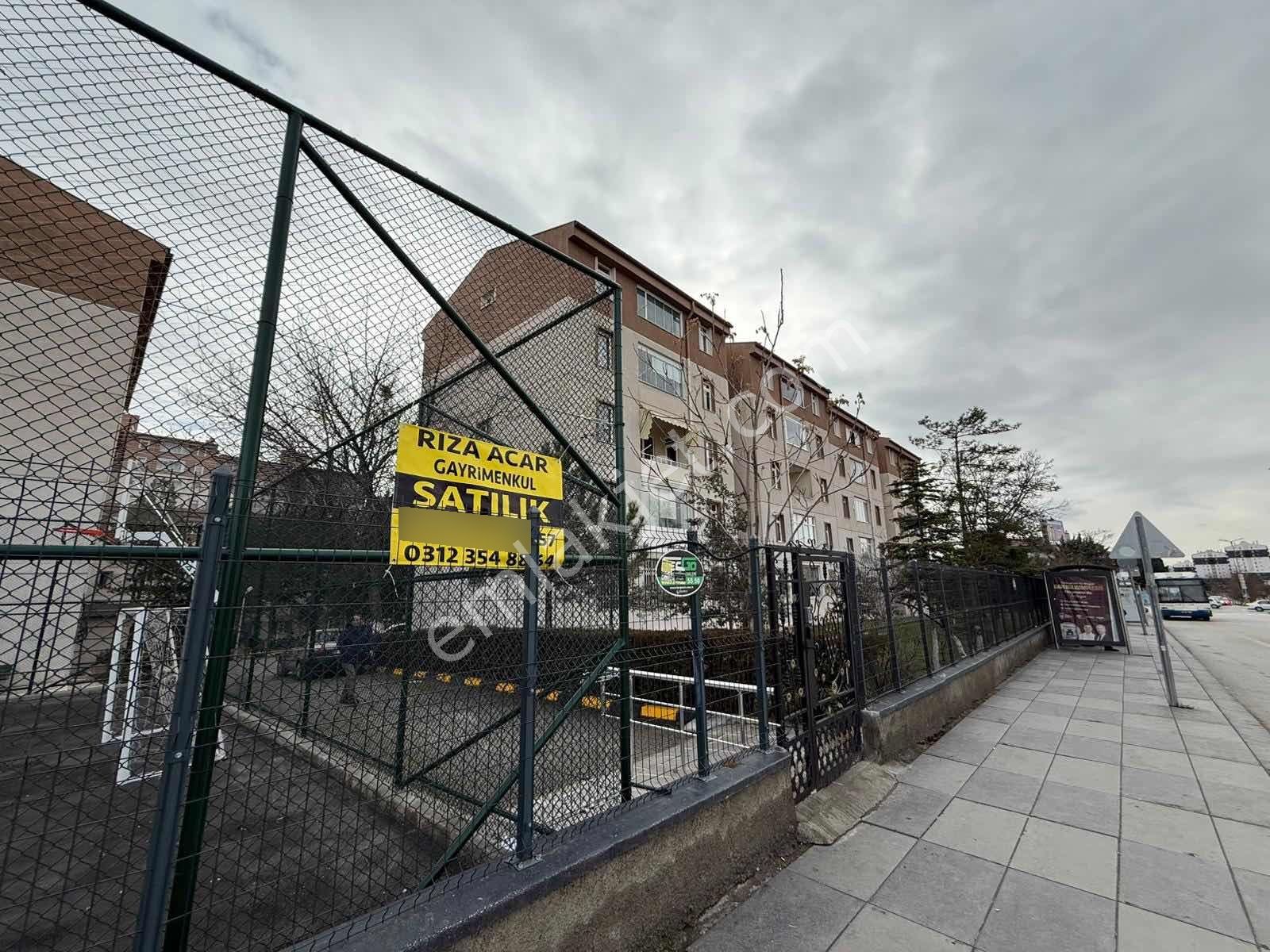 Rıza Acar'dan Batıkent Metro Yanı Güzelevler Sitesinde Y. Giriş