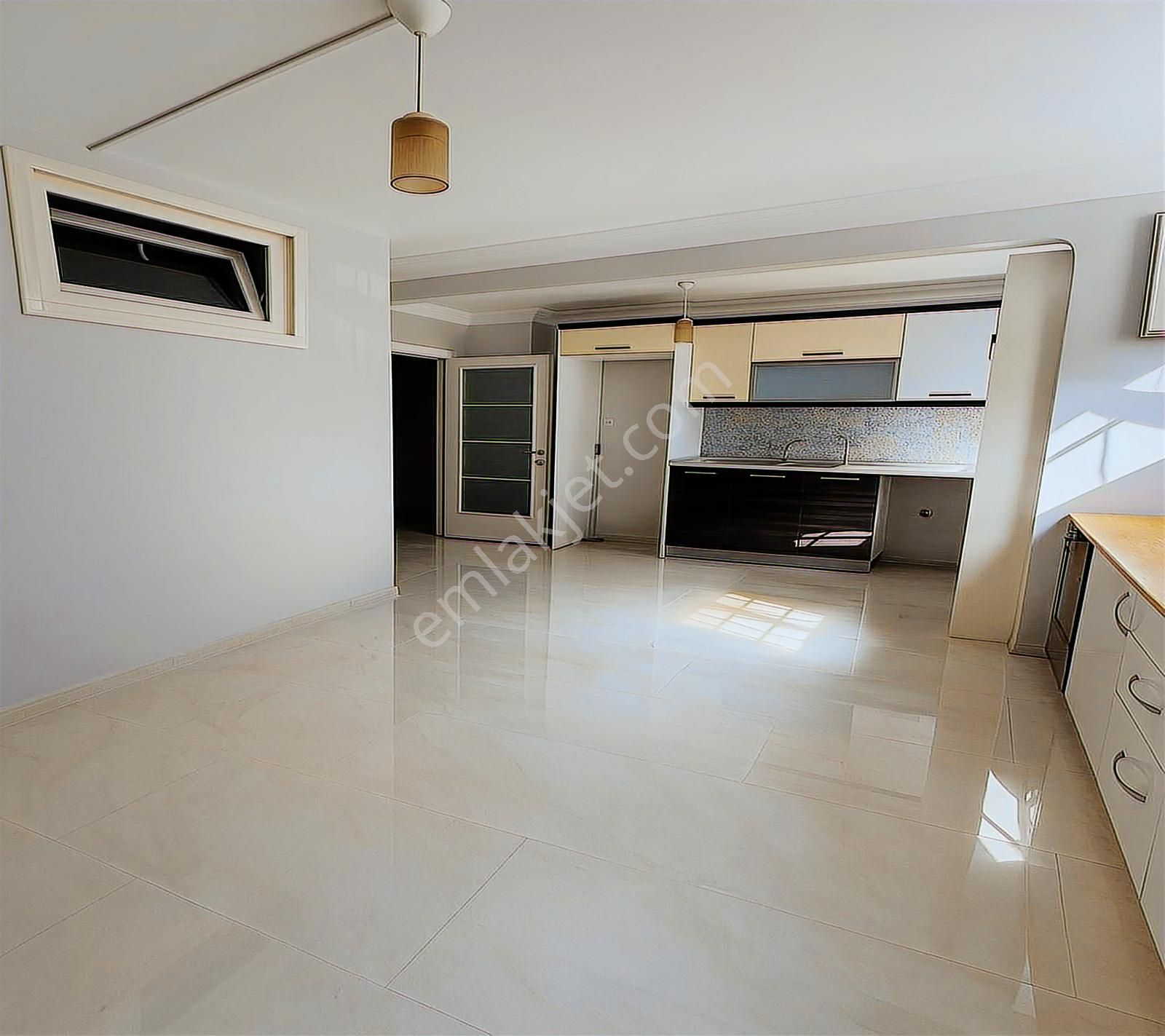 Kavaklı Merkezi'nde İster Oturum İster Yatırıma Uygun 3+1 Fırsat - Görsel 12