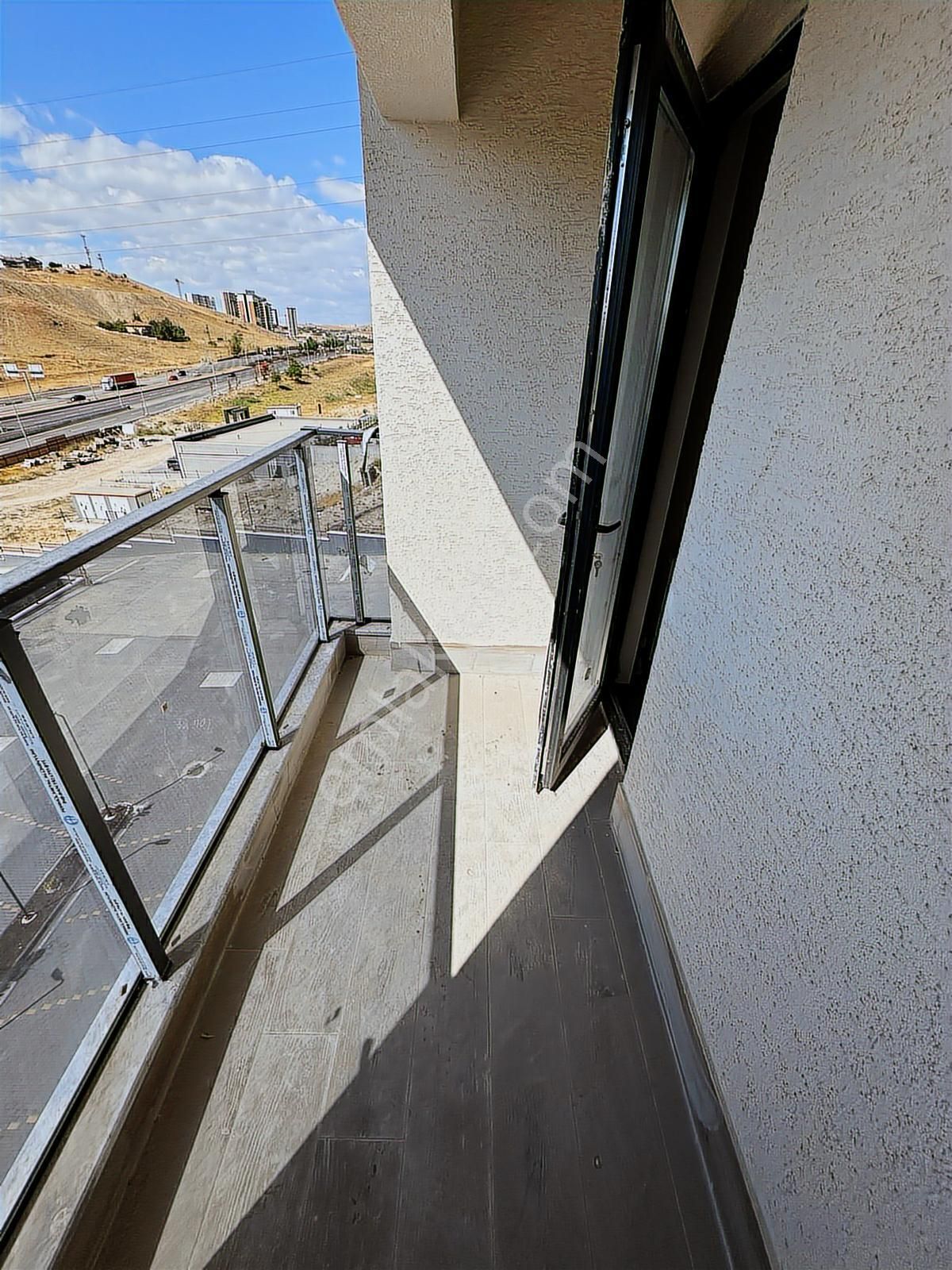 Göksu Park Karşısı İstanbul Yoluna Cephe Sıfır Kiralık 1+1 Daire - Görsel 13