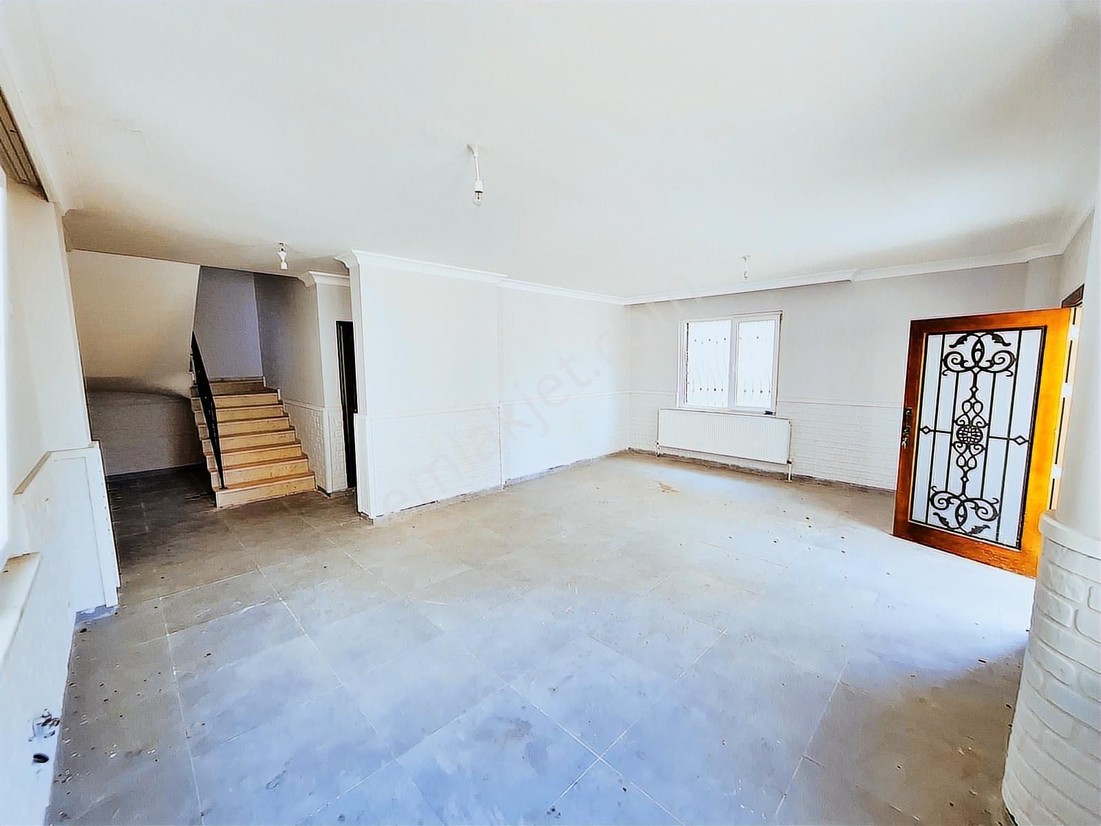 Çalı Gümüşlükte Panoramik Şehir Manzaralı Sıfır Tribleks Villa - Görsel 27