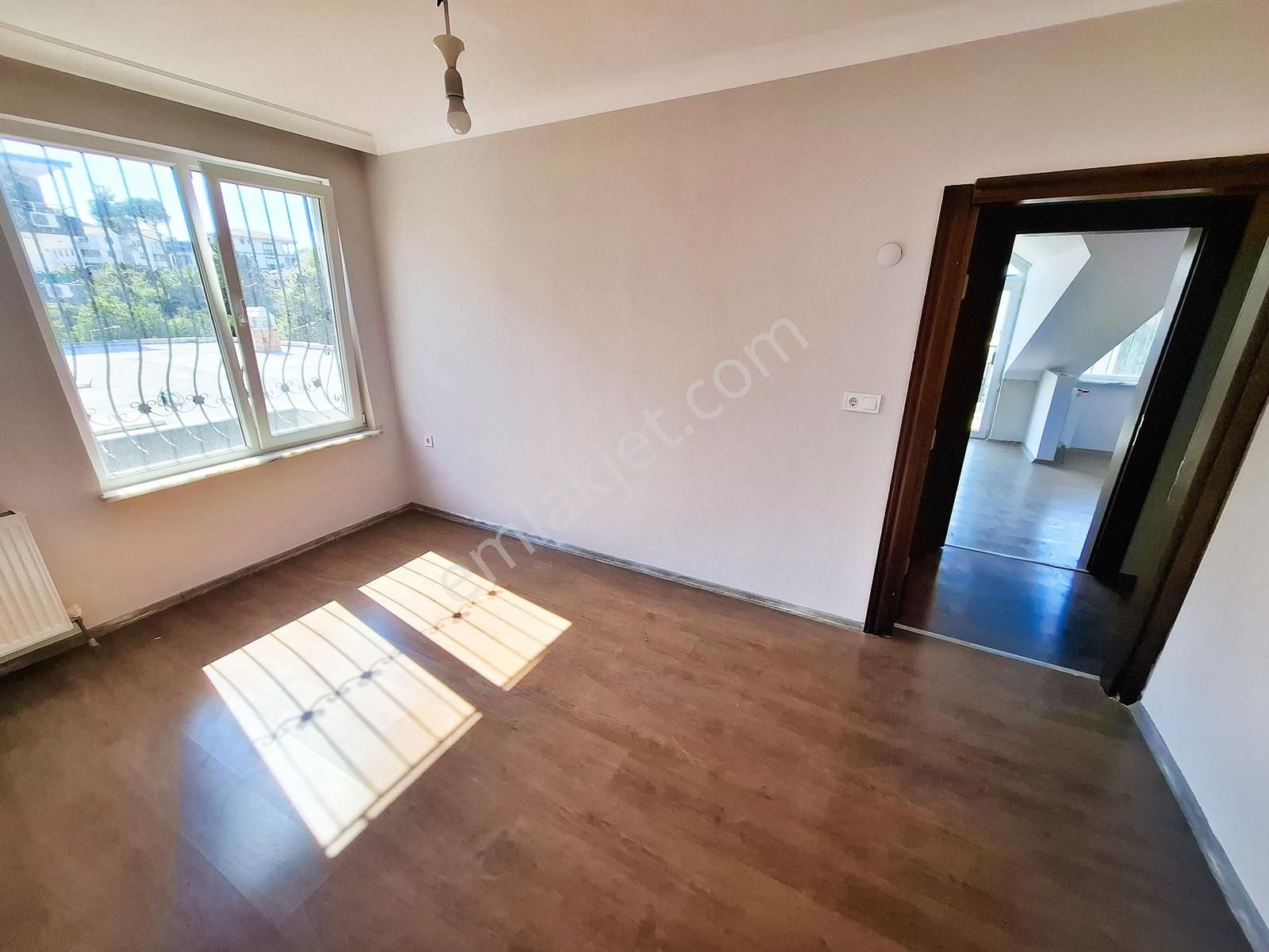 Çalı Gümüşlükte Panoramik Şehir Manzaralı Sıfır Tribleks Villa - Görsel 15