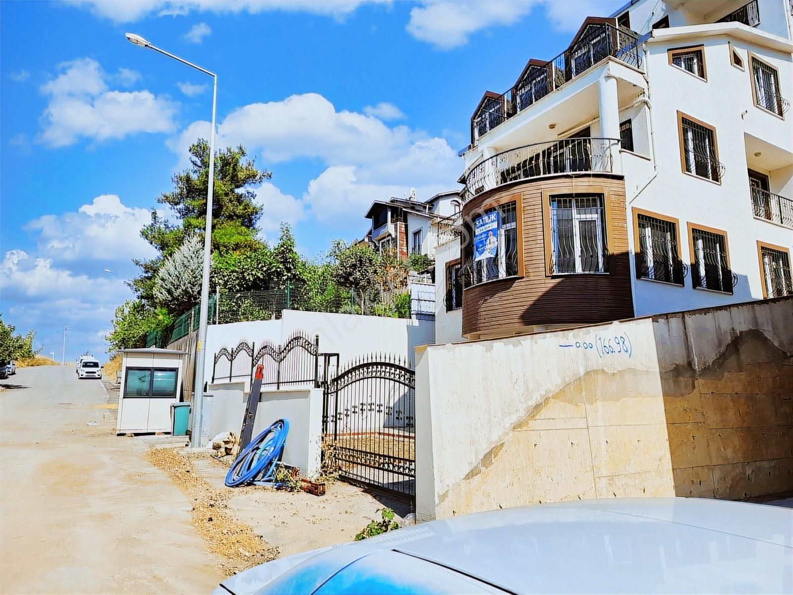 Çalı Gümüşlükte Panoramik Şehir Manzaralı Sıfır Tribleks Villa - Görsel 7