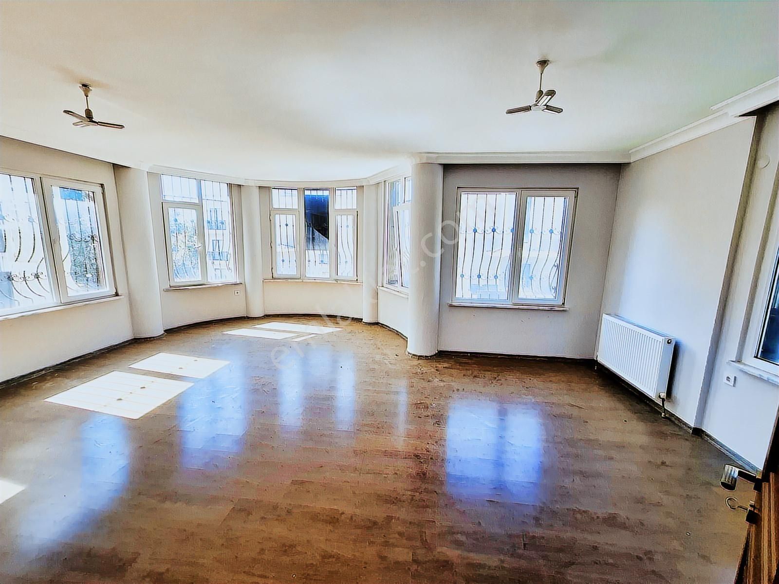 Çalı Gümüşlükte Panoramik Şehir Manzaralı Sıfır Tribleks Villa - Görsel 20