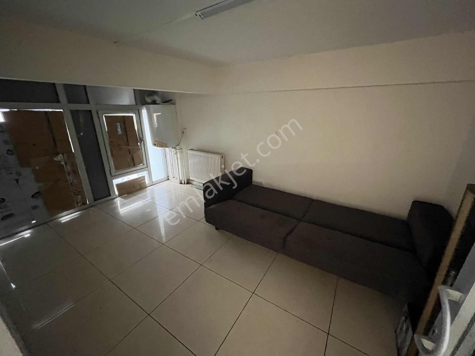 Hasırcıbaşı Caddesinde Vitrin Değeri Yüksek 325 M² Mağaza - Görsel 14