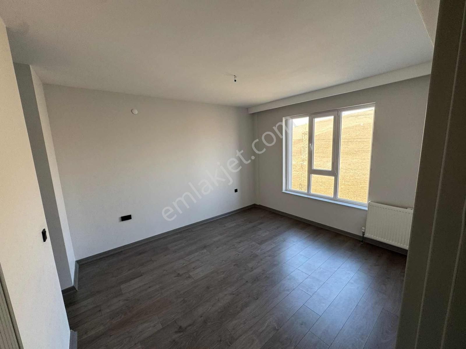 Törekent Mahallesinde Katta Site Dairesi 3+1 Ful Yapılı - Görsel 28