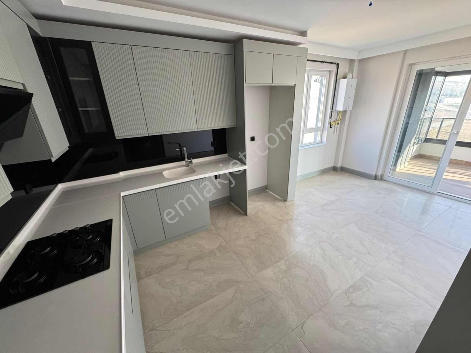 Törekent Mahallesinde Katta Site Dairesi 3+1 Ful Yapılı - Görsel 13