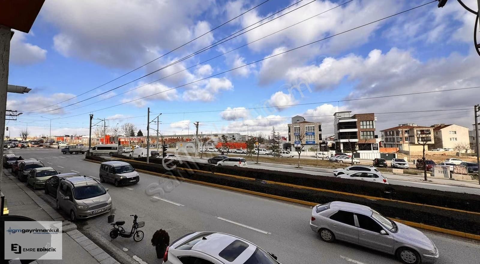 [egm Gayrimenkul] Ulusal Egemenlik Bulvarı Üzeri 2+1 Geniş Daire - Görsel 18