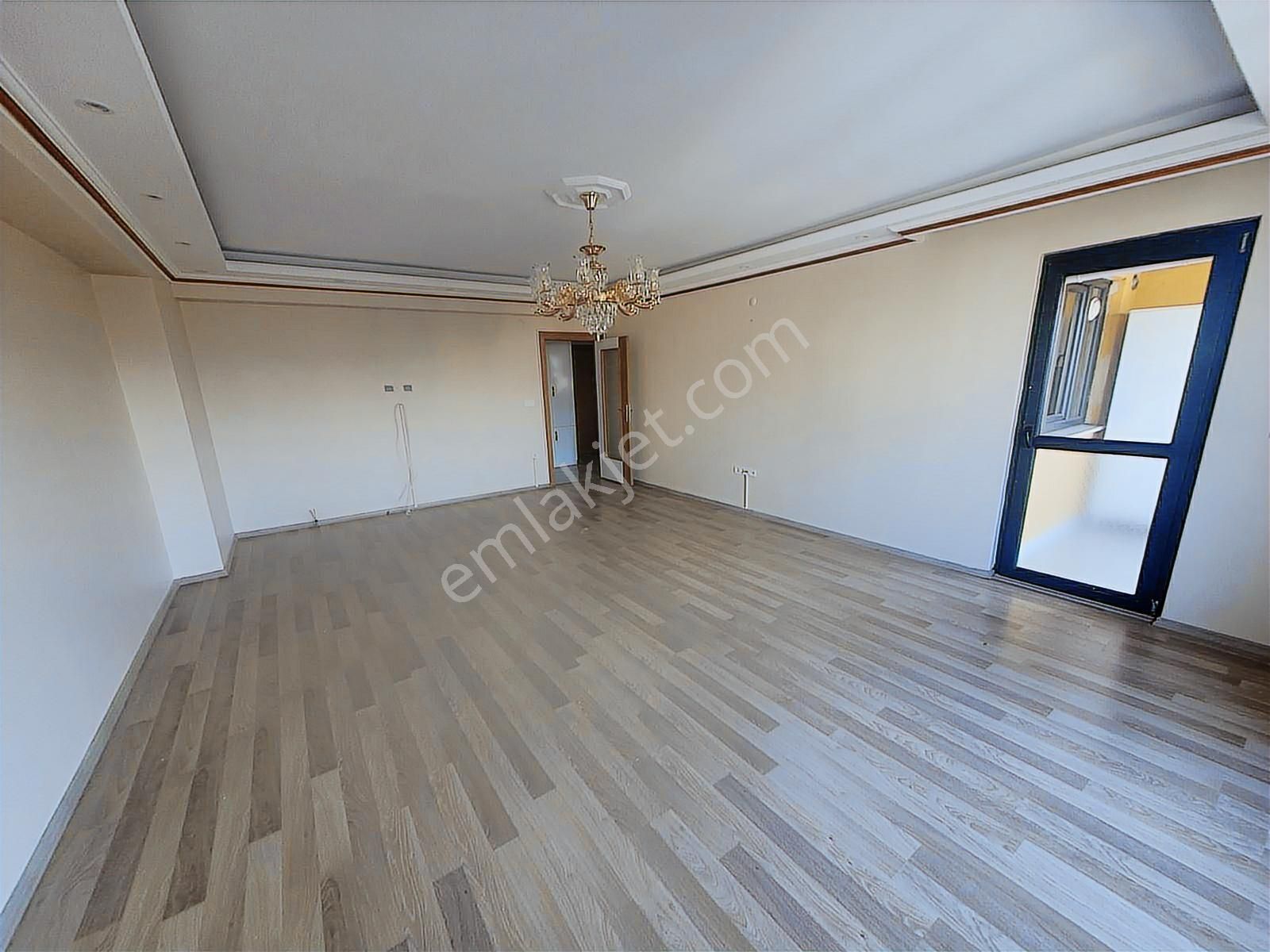 Son Hafta Demrikapı Evlerinde Boş Arakat 4+1 Satılık Daire - Görsel 4