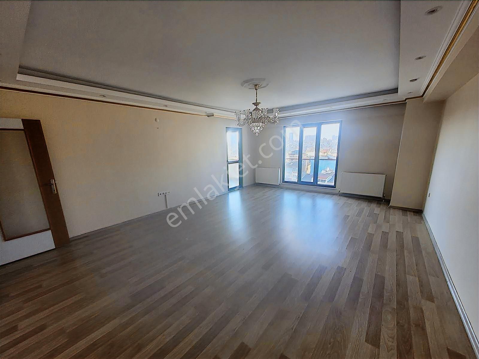 Son Hafta Demrikapı Evlerinde Boş Arakat 4+1 Satılık Daire - Görsel 11