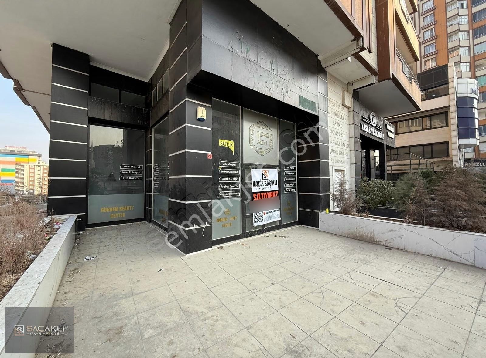 Kadir Saçaklı'dan Satılık Köşe Başı Dükkan 3 Katlı