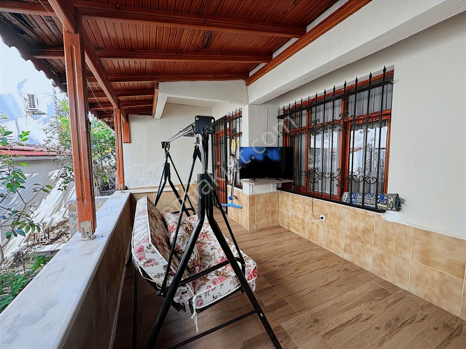 Çanakkale Küçükkuyuda Site İçinde Bahçeli Satılık Villa - Görsel 11