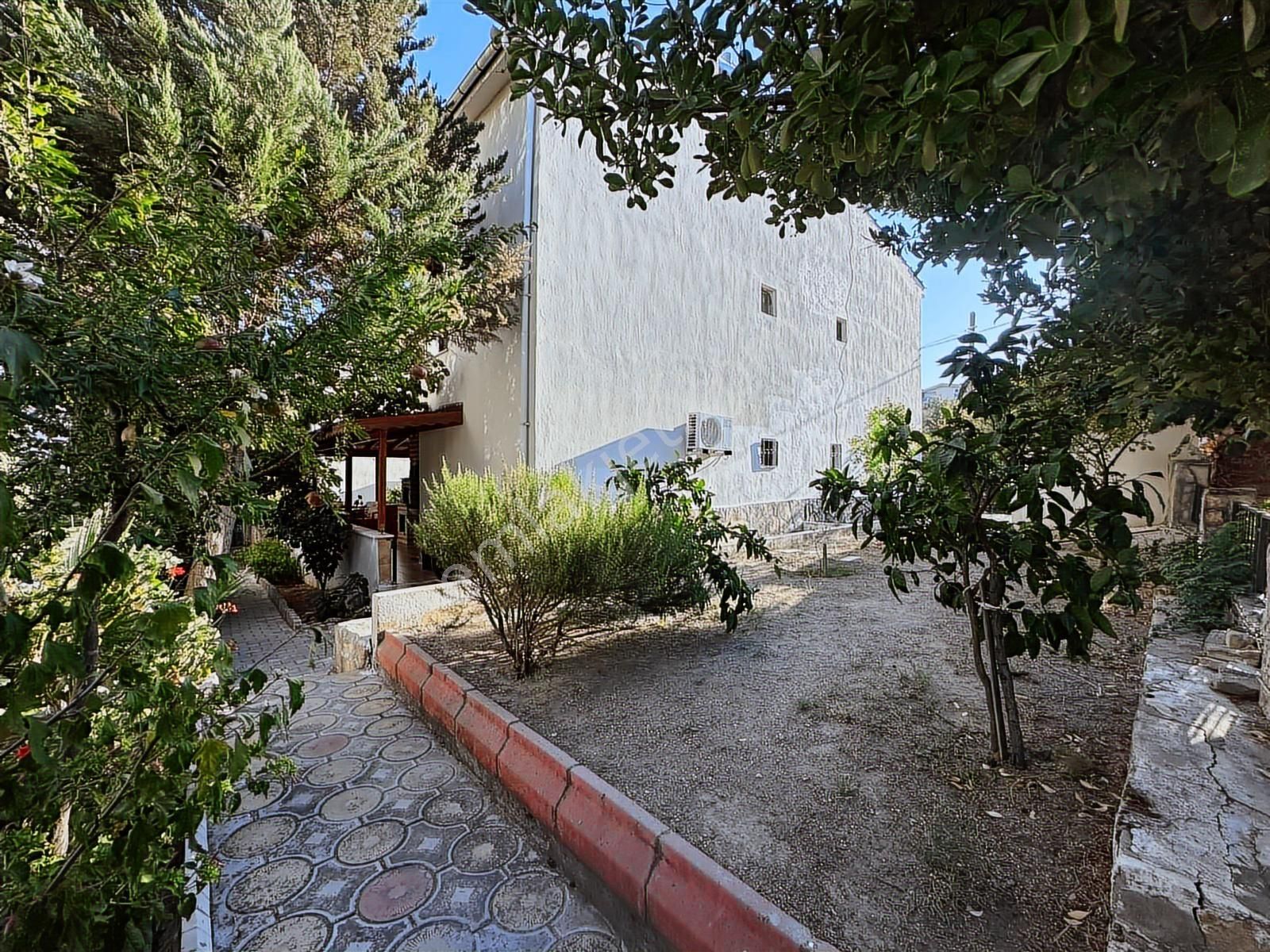 Çanakkale Küçükkuyuda Site İçinde Bahçeli Satılık Villa - Görsel 10