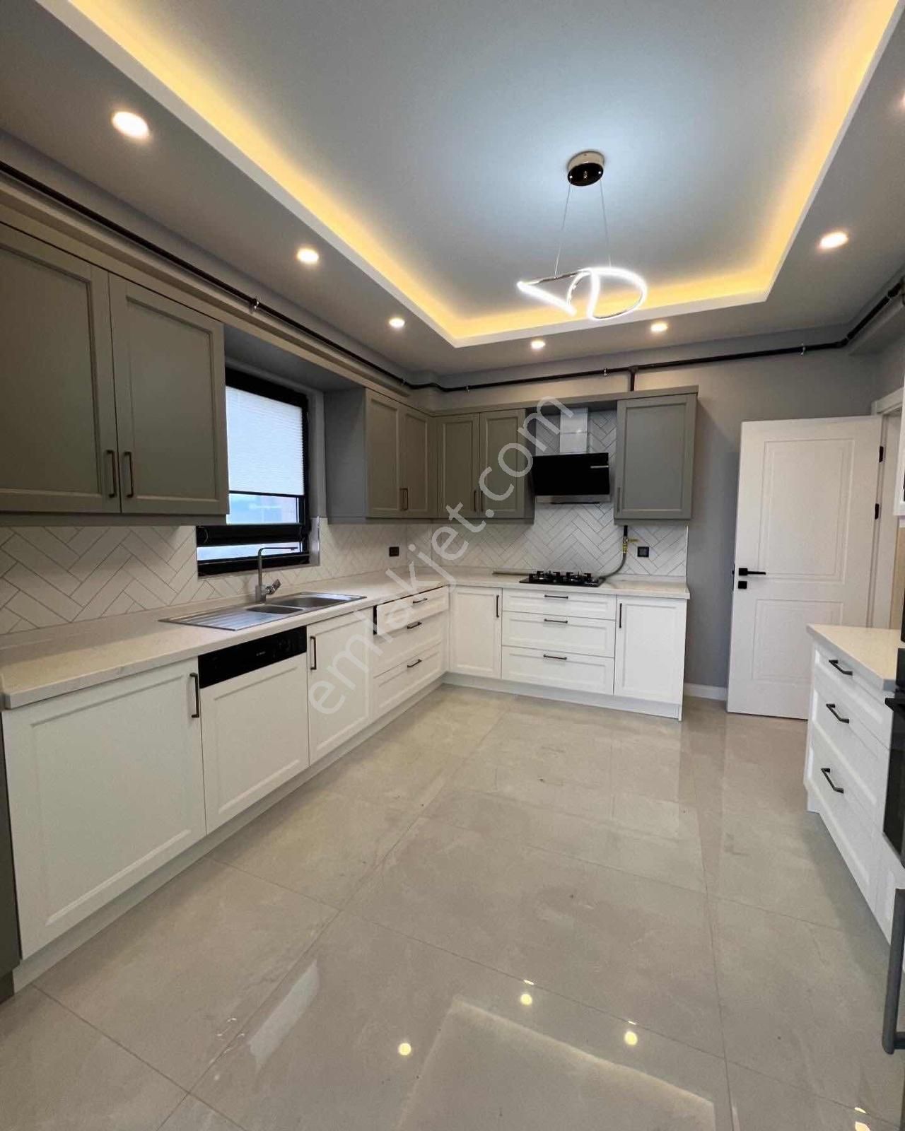 Momentum Yatırım Efe Blue Life Penthouse 5+1 Dubleks - Görsel 13