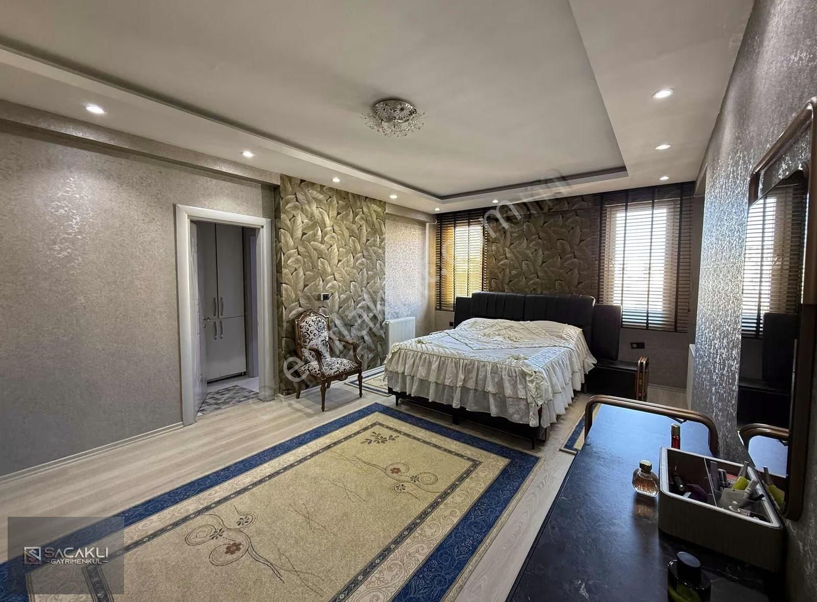 Kadir Saçaklıdan Şehrin En İşlek Lokasyonunda,satılık 4+1 Daire - Görsel 15