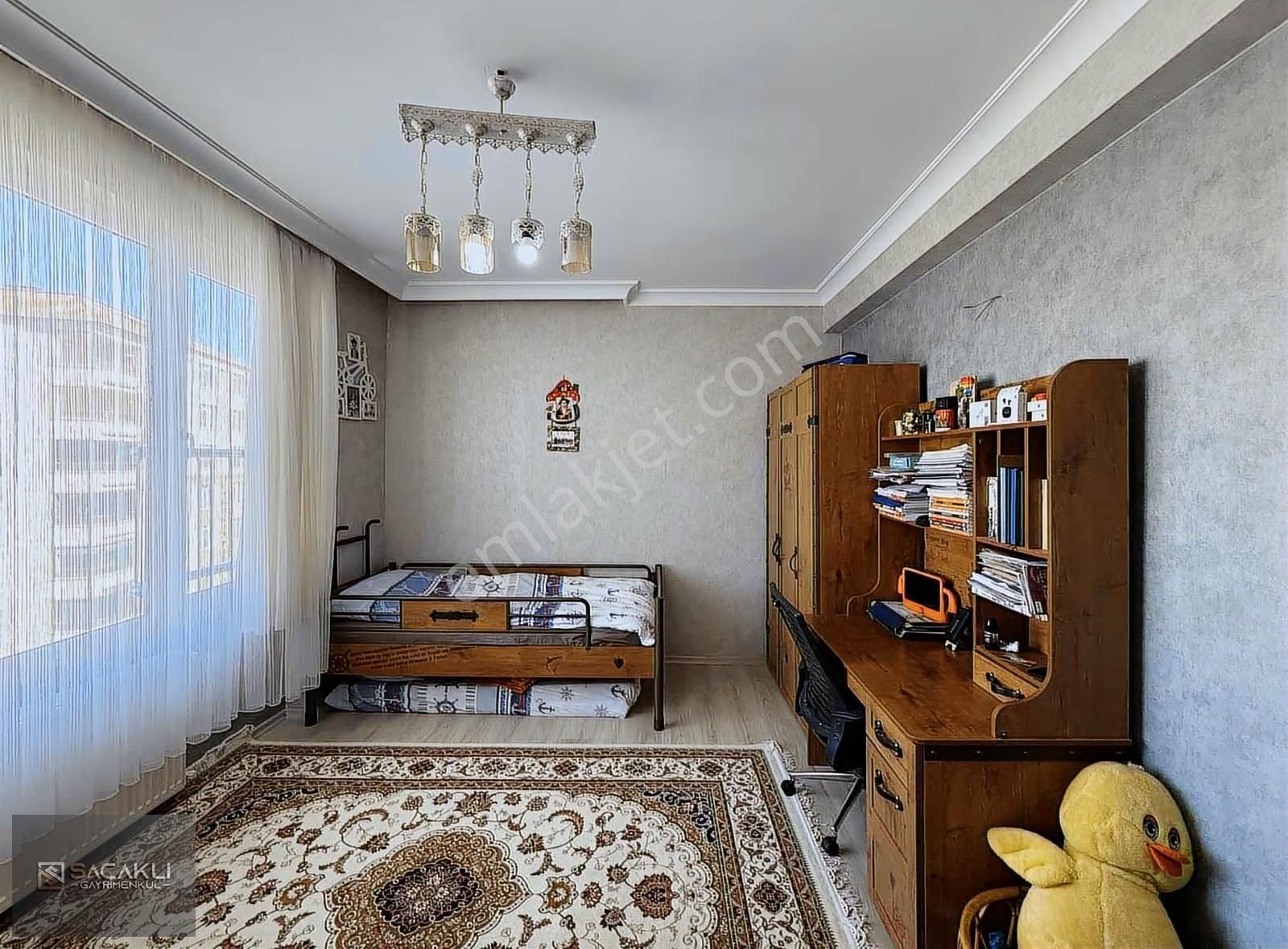 Kadir Saçaklıdan Şehrin En İşlek Lokasyonunda,satılık 4+1 Daire - Görsel 11