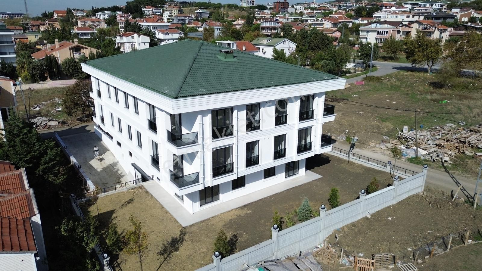 Büyükçekmece Kamilob'da Sıfır Bahçe Katı 2+1 Satılık Daire - Görsel 4