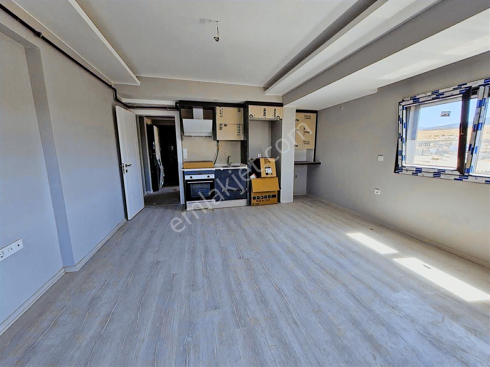 İzmir Menemen Devlet Hastanesi Karşısı Kiralık 1+1 Cb Ph - Görsel 23