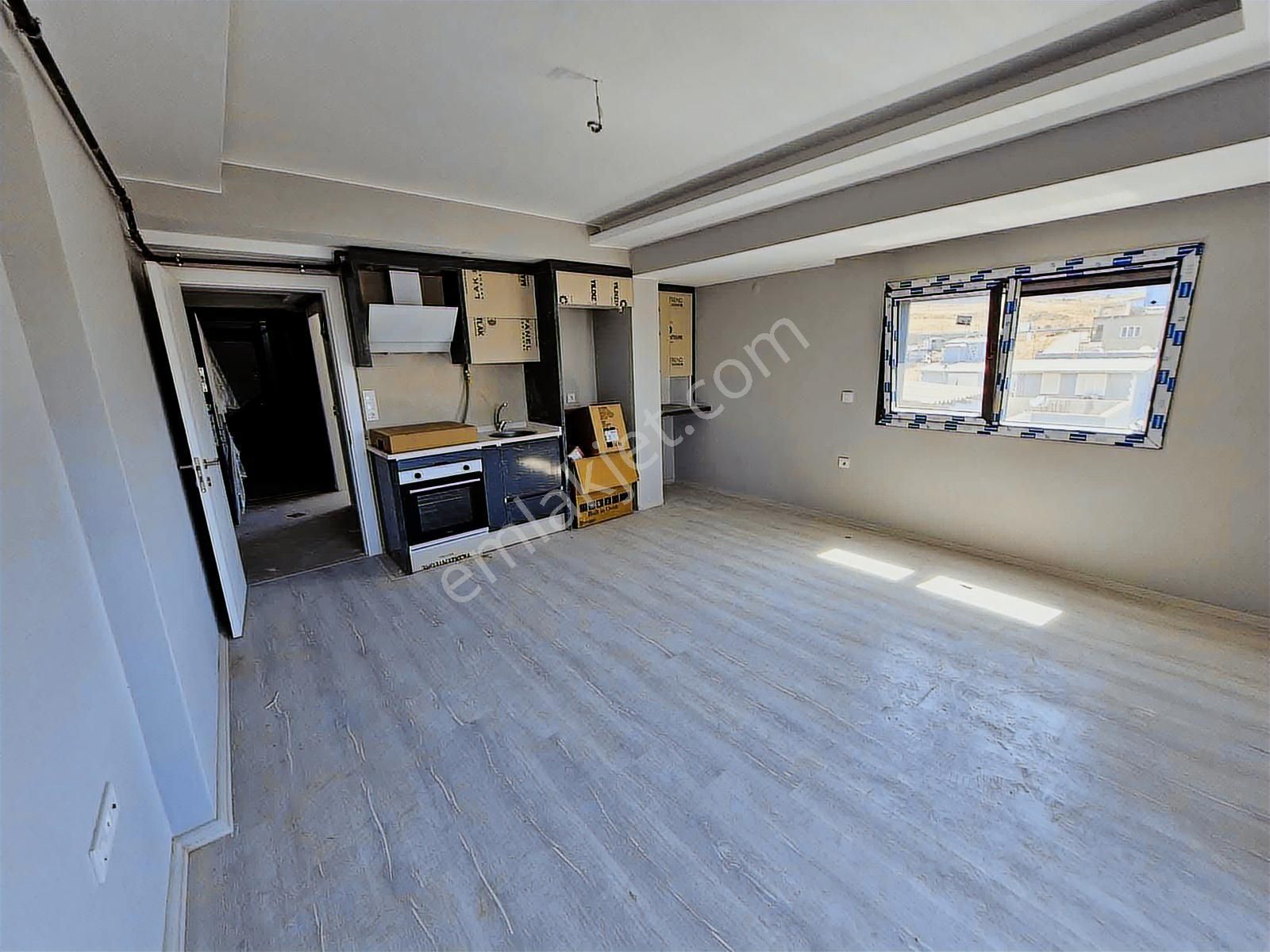 İzmir Menemen Devlet Hastanesi Karşısı Kiralık 1+1 Cb Ph - Görsel 8