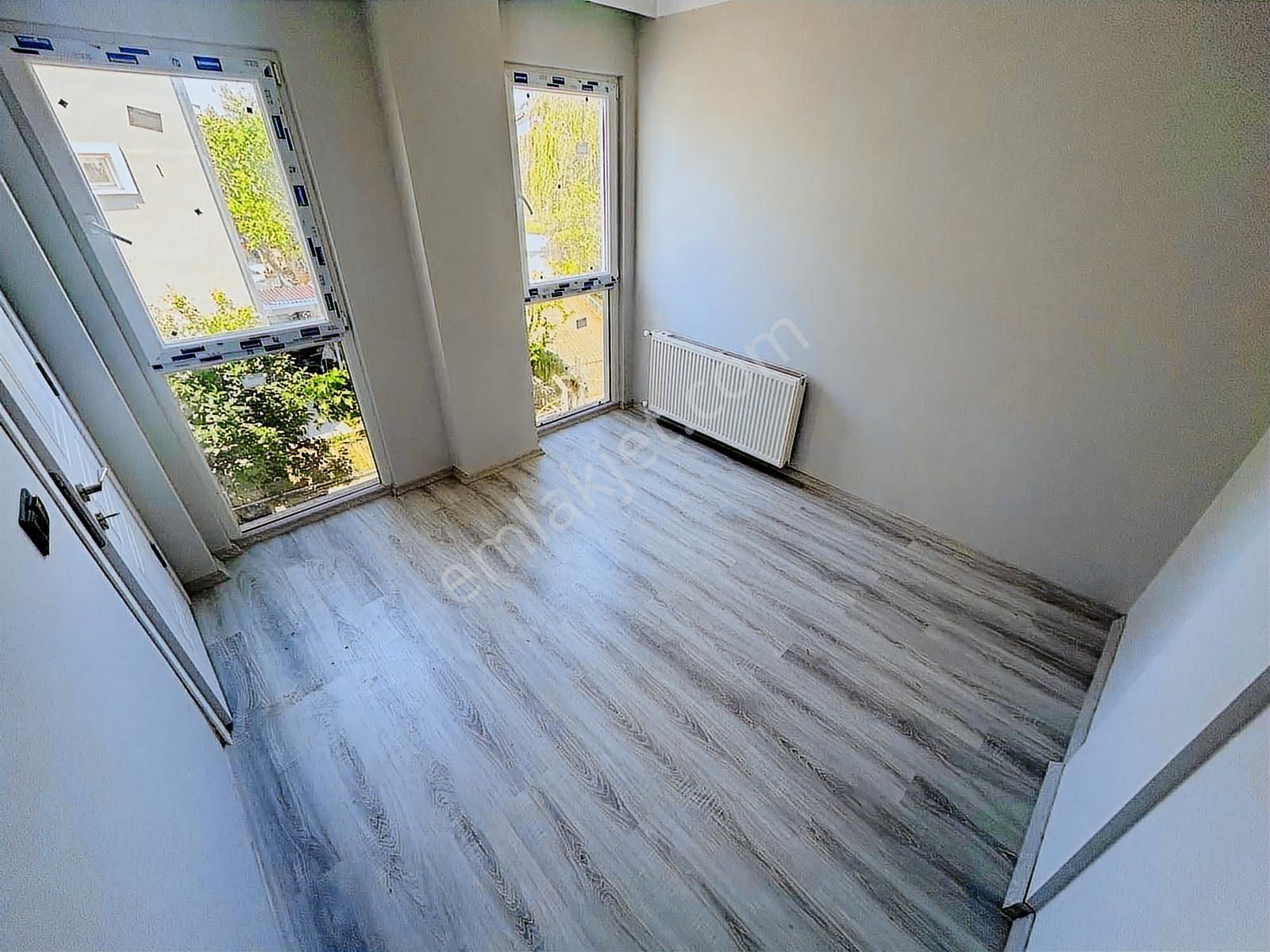 Menyap'tan Lebi Derya Deniz Manzaralı Geniş Bahçeli 3+1 Villa - Görsel 6