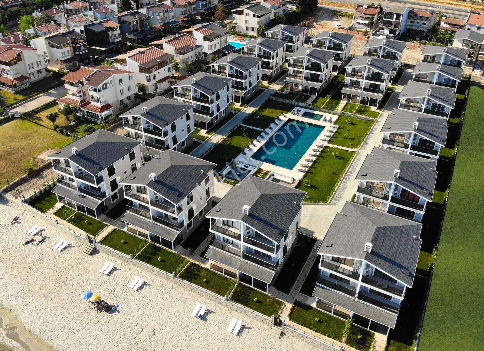 Denize Sıfır Menyap Lilyum Villaları