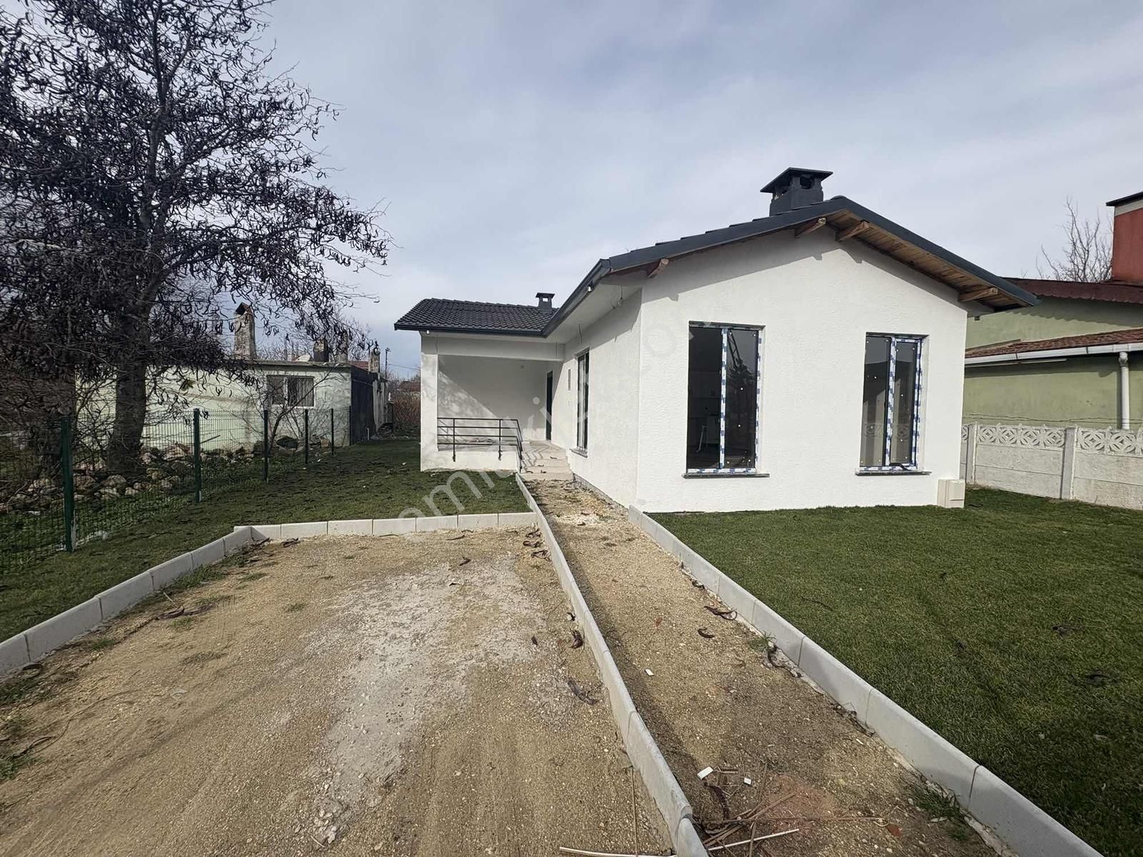 Akdoğanlardan Kırklareli Vizede Satılık 350m2 Arsalı Müstakil Ev - Görsel 18