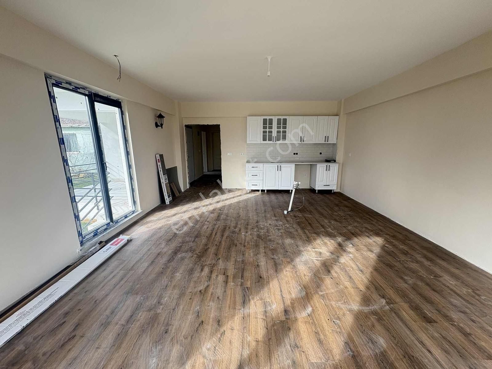 Akdoğanlardan Kırklareli Vizede Satılık 350m2 Arsalı Müstakil Ev - Görsel 6