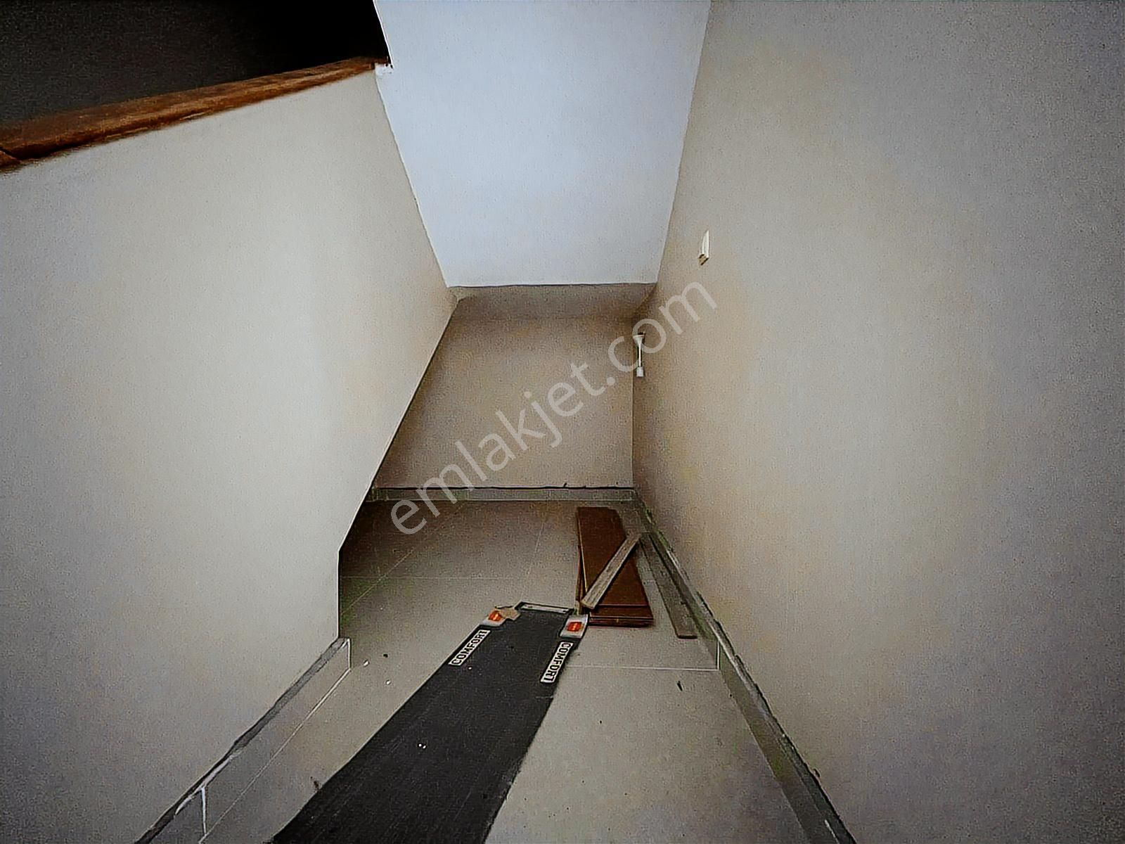 Büyükçekmece De Satılık 5+1 Villa Deniz Manzaralı Site İçinde - Görsel 6