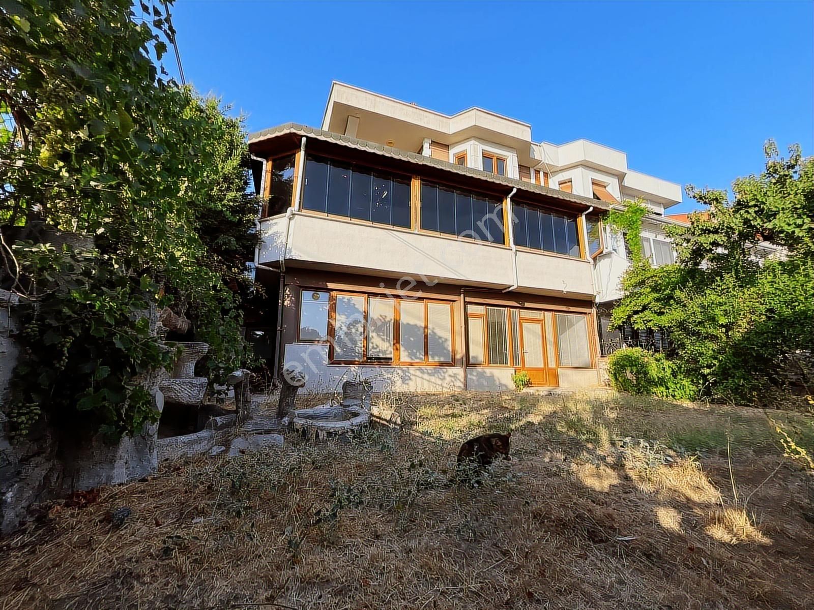 Büyükçekmece De Satılık 5+1 Villa Deniz Manzaralı Site İçinde - Görsel 8