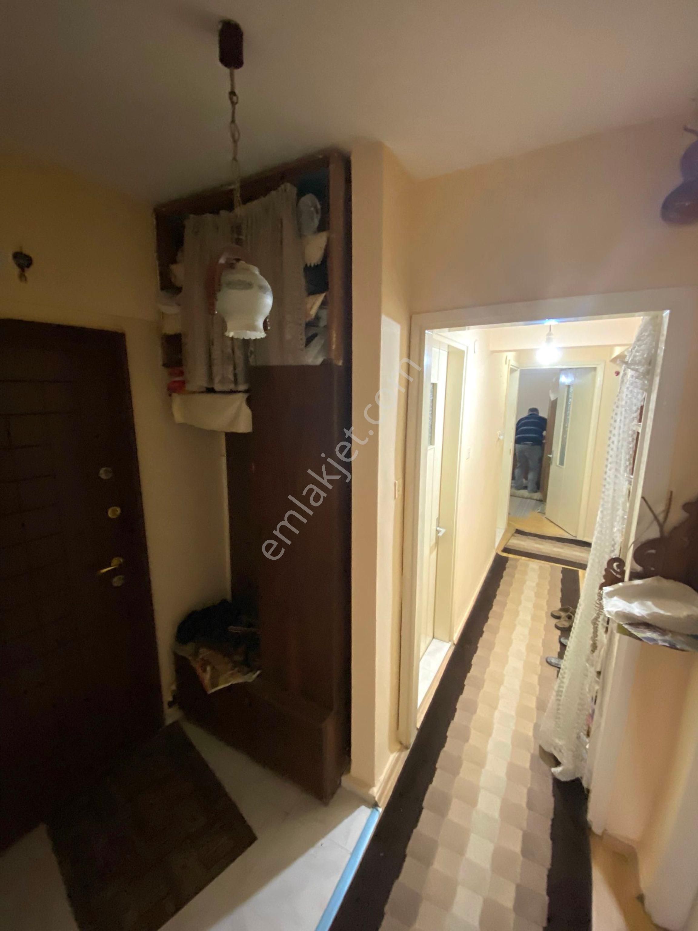 Bahçelievler’de İnönü Caddesi’ne Yakın 3 + 1 Ara Kat 125 Metre Fırsat Daire - Görsel 13