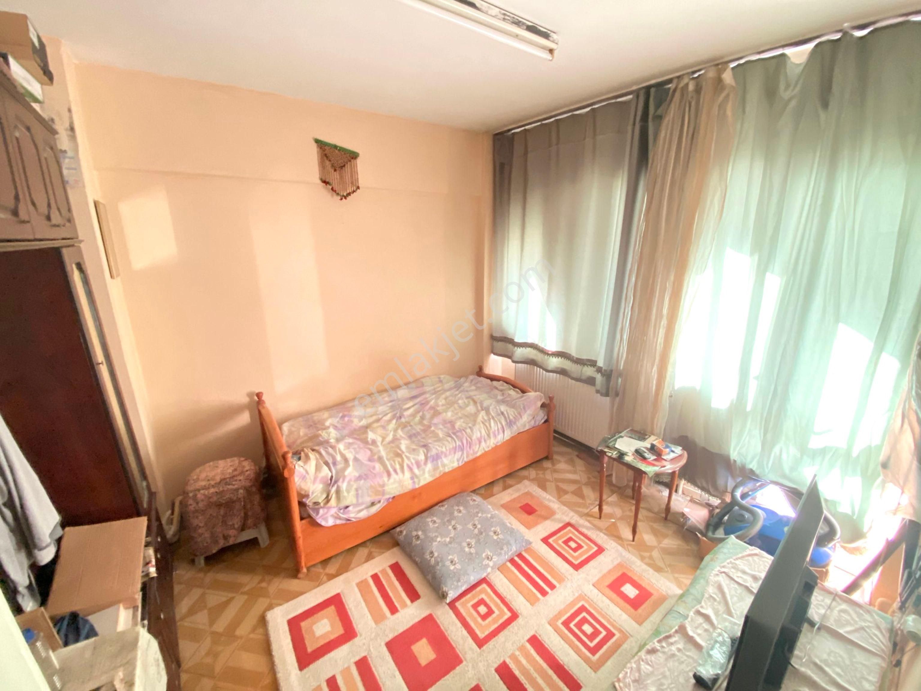 Bahçelievler’de İnönü Caddesi’ne Yakın 3 + 1 Ara Kat 125 Metre Fırsat Daire - Görsel 31