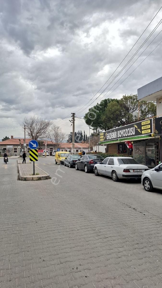 Namlı'dan Gaziemir İstasyonu Önü Devren Kiralık Büfe & Cafe - Görsel 10