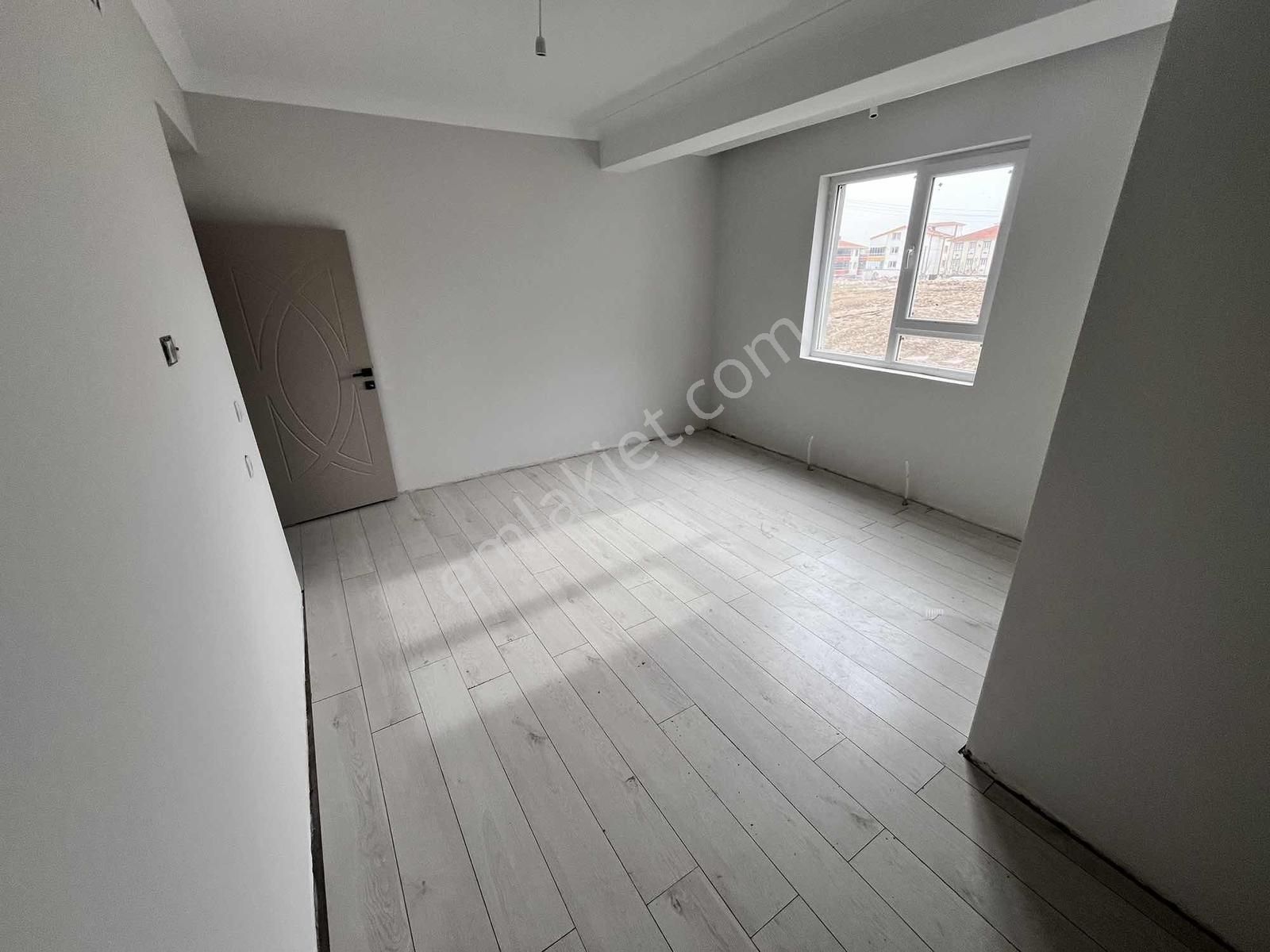 New Kent'den Merkezi Konumda Ara Katta Kilerli Sıfır Daire !! - Görsel 2