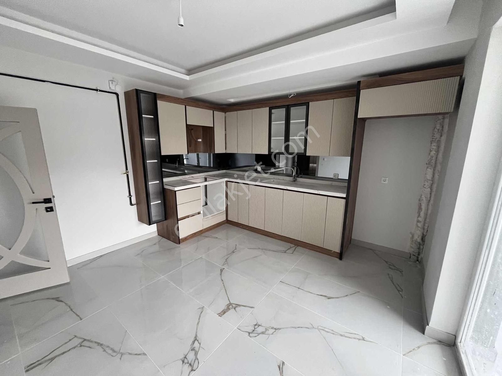 New Kent'den Merkezi Konumda Ara Katta Kilerli Sıfır Daire !! - Görsel 26