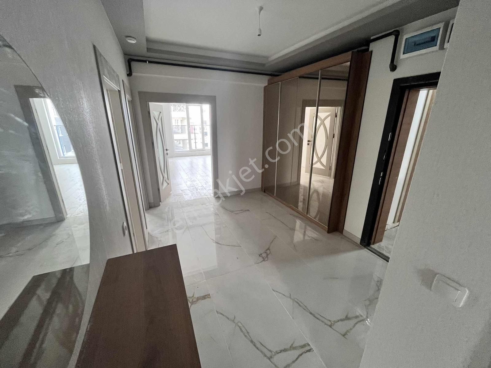 New Kent'den Merkezi Konumda Ara Katta Kilerli Sıfır Daire !! - Görsel 20