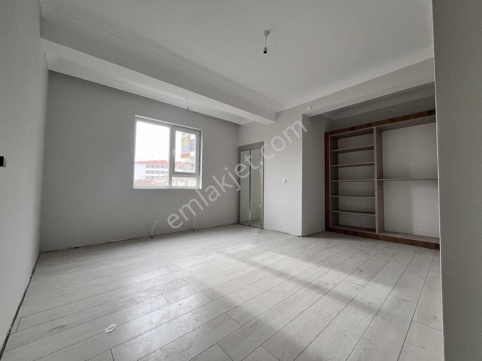 New Kent'den Merkezi Konumda Ara Katta Kilerli Sıfır Daire !! - Görsel 3