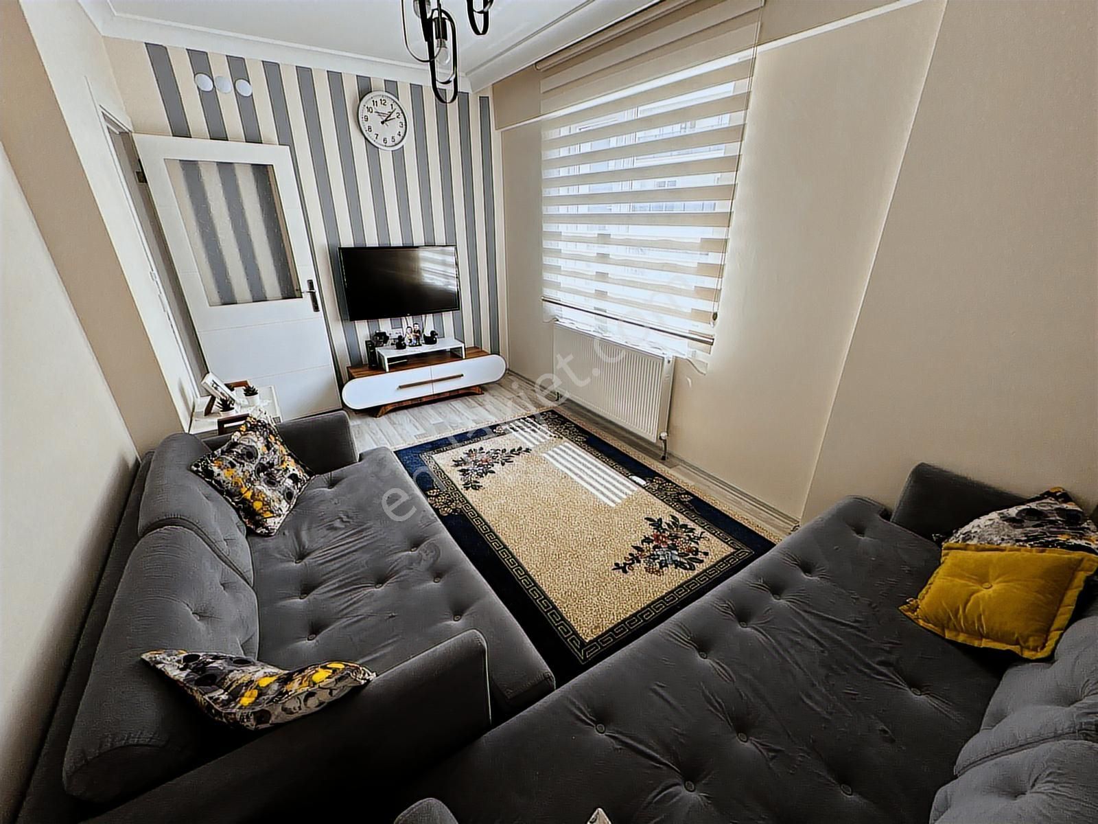 ▄vega▄ege Mahallesi Masrafsız 2.katta 3+1 Daire - Görsel 9