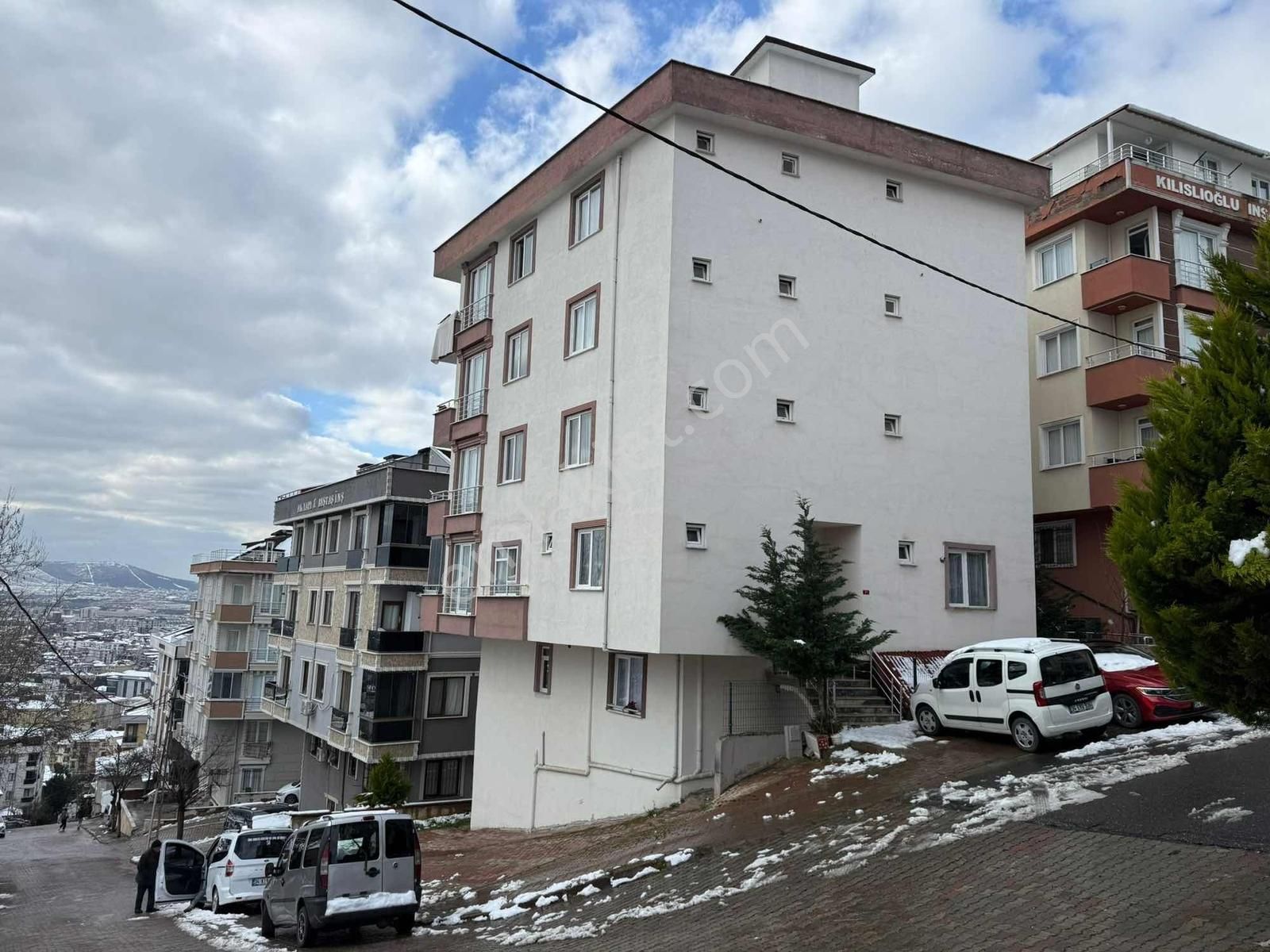 Safa Mah. Ebeveyn Banyolu,balkonlu İskanlı 2+1 Satılık Daire - Görsel 2