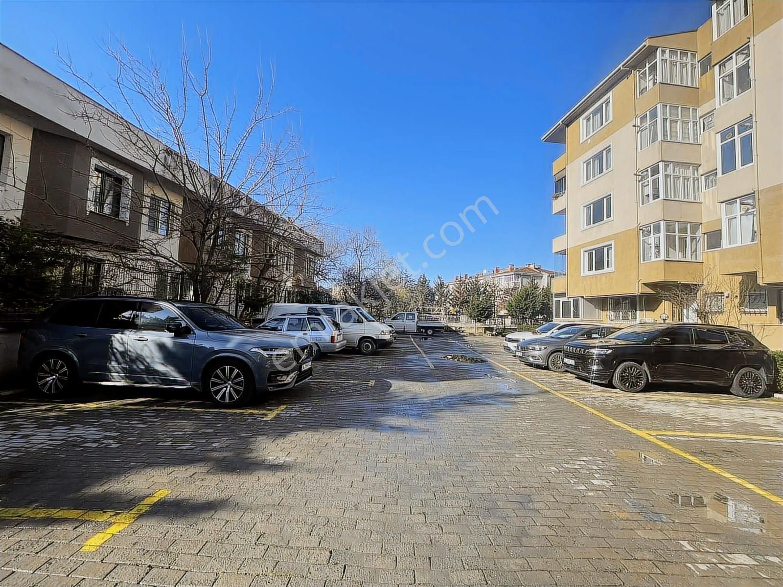 Yenidoganda 2+1 Marmaraya Yürüme Mesafesinde Güney Cepheli Kira