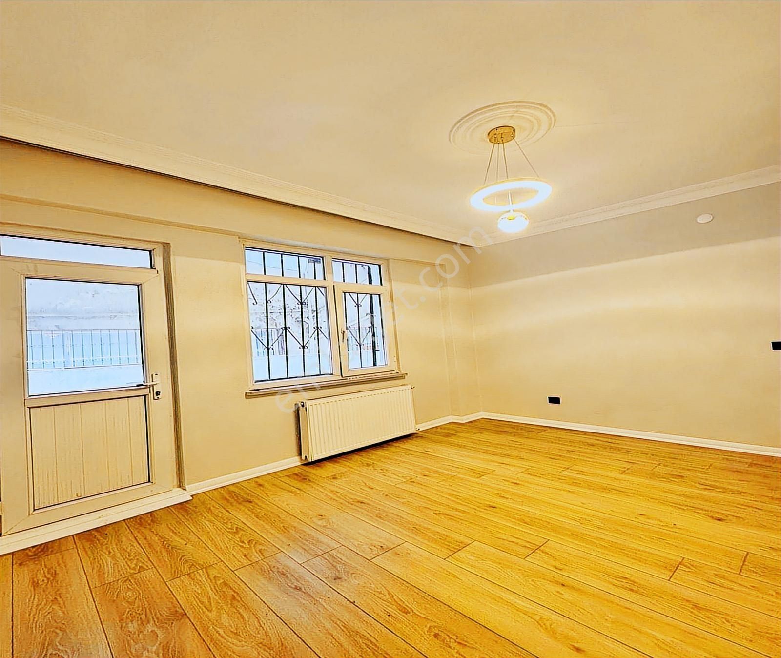 Hürriyet Mahallesi 2+1 Bahçekatı 105m2 Dekorlu Daire 2.150.000tl - Görsel 4